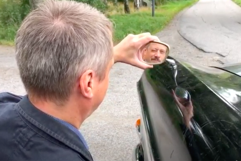 Pedagog Henrik speglar sig i opelkapitän